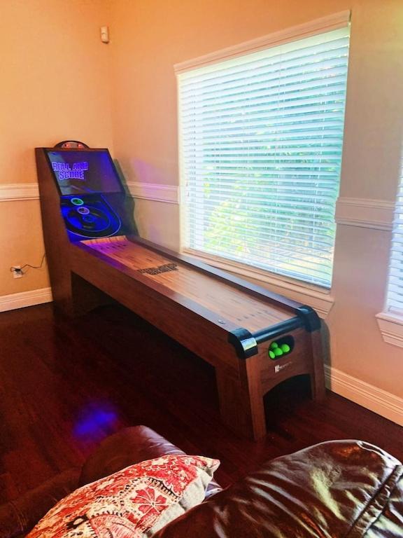 Brownsville Comfort 2 Bedroom 1 Bath , Spacious Kitchen And Outdoor Home エクステリア 写真